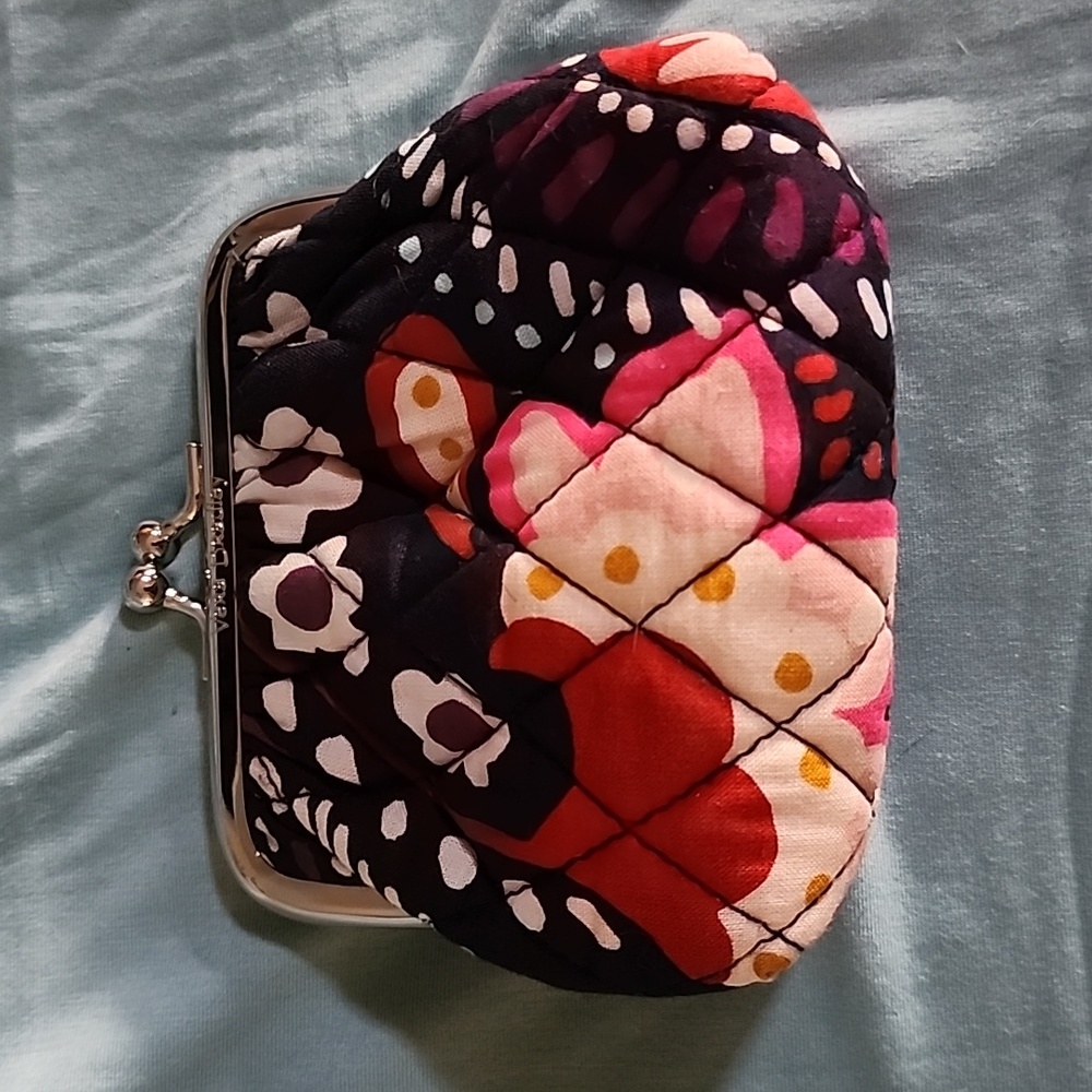 NWOT Vera Bradley Kiss Kiss Coin Purse